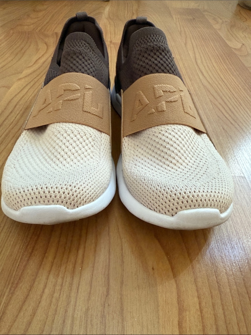 APL Women's TechLoom Bliss Knit Running Shoe - Picture 3 of 6